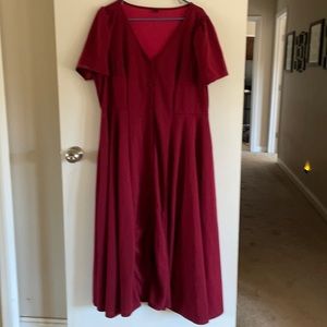 Red, 2xl, hits mid calf (I’m 5’4”), never worn other than to try on.